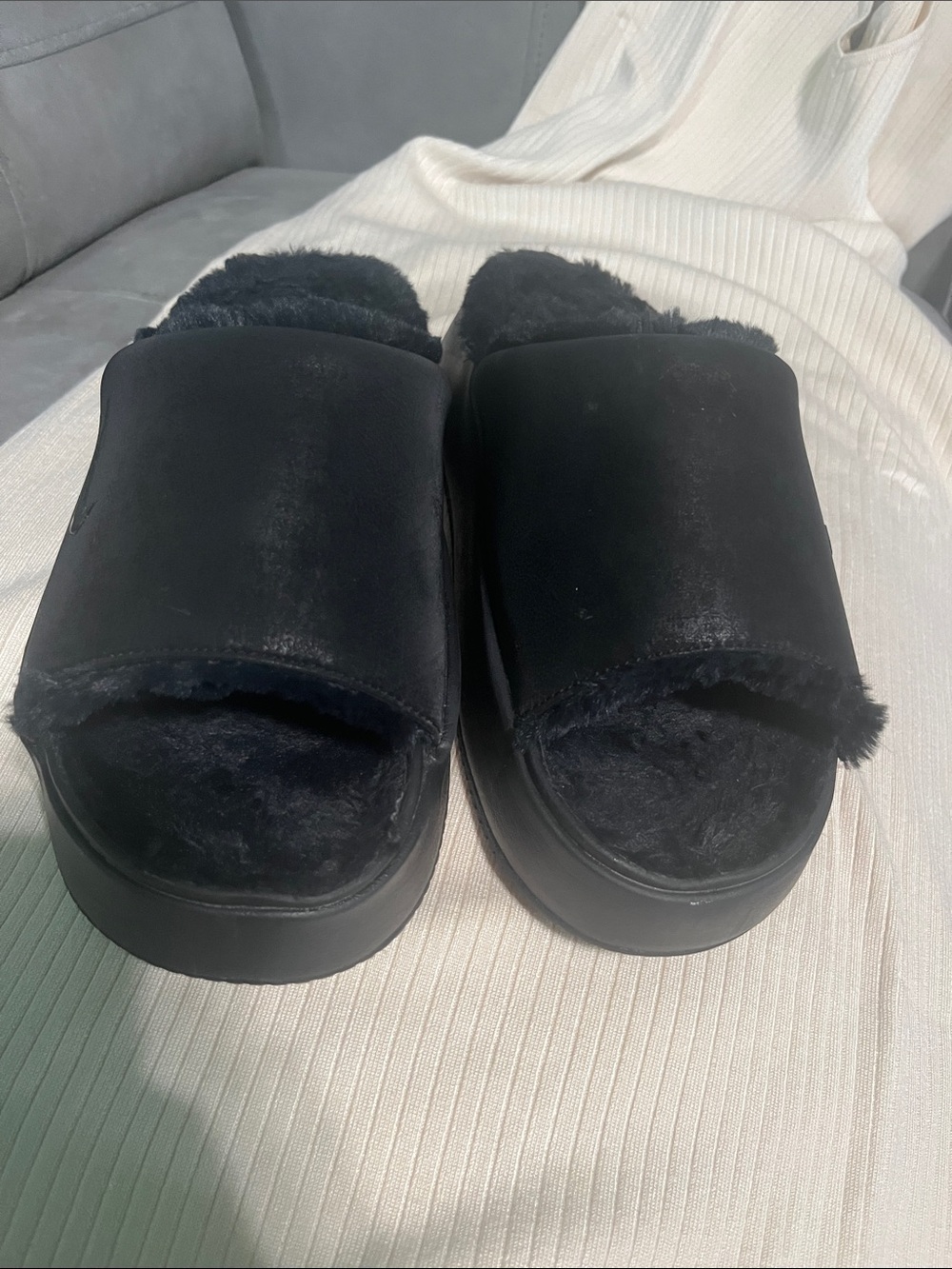 Nike Black Plush Slide Sandals - Picture 2 of 5